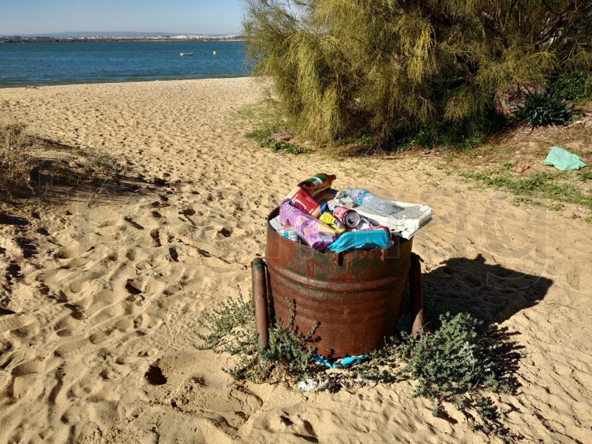 Basura en la playa