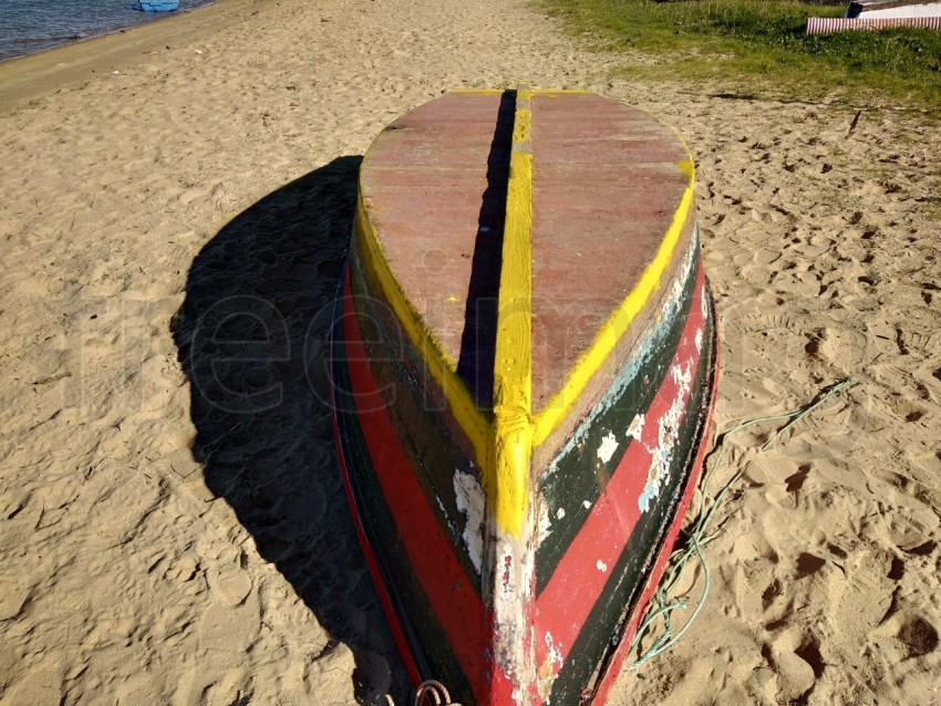 Barco sobre arena