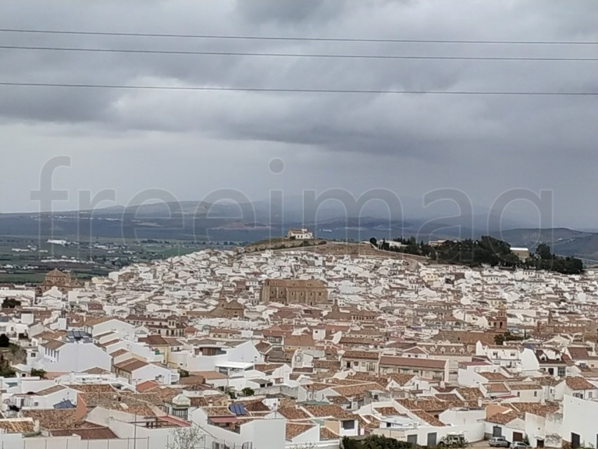 Vista panorámica de la ciudad blanca de Antequera, Málaga, Andalucía