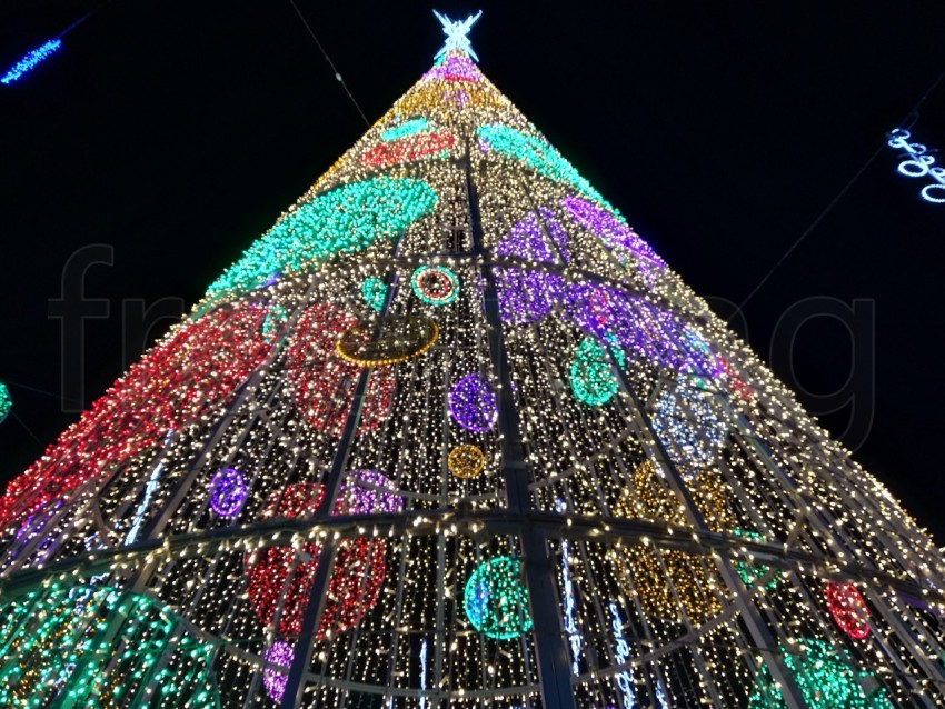 Árbol de navidad hecho de luces